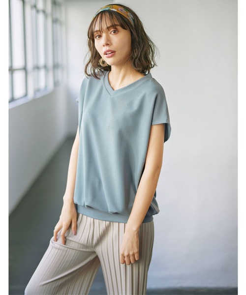 GeeRA(ジーラ)の「Vネックカットソートップス(Tシャツ/カットソー・レディース・モカ/ブラック/ライトベージュ/グレー/ピンク・MEDIUM/X-LARGE/XX-LARGE/LARGE/SMALL)」の11枚目の写真