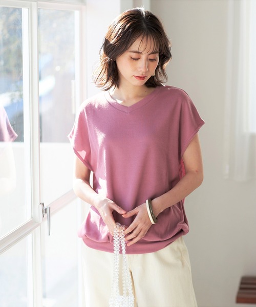 GeeRA(ジーラ)の「Vネックカットソートップス(Tシャツ/カットソー・レディース・モカ/ブラック/ライトベージュ/グレー/ピンク・MEDIUM/X-LARGE/XX-LARGE/LARGE/SMALL)」の18枚目の写真