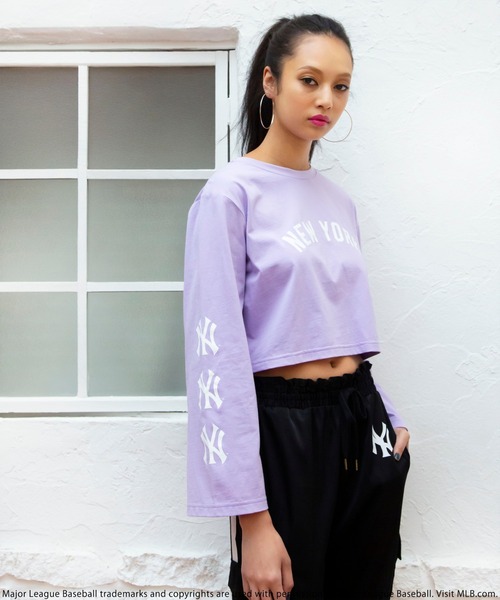 BACK TO THE FIELD（バック トゥー ザ フィールド）の「【MLB】フレアスリーブロゴTシャツ（Tシャツ/カットソー・レディース・ブラック/オフホワイト/パープル・FREE）」の16枚目の写真