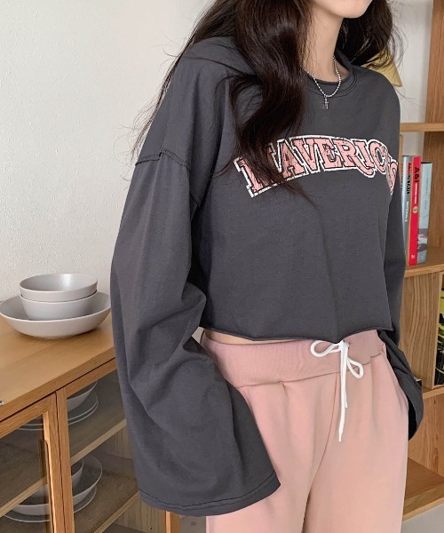 merongshop（メロンショップ）の「MERONGSHOP マーベリックロゴクロップTシャツ（Tシャツ/カットソー・レディース・アイボリー/ダークグレー・FREE）」の6枚目の写真