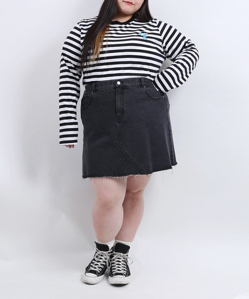 PUNYUS（プニュズ）の「デニムミニスカート（デニムスカート・レディース・ブルー系その他/ブラック/インディゴブルー・2/4/1/3）」の17枚目の写真