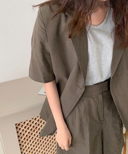 ABITOKYO（アビトーキョー）の「綿麻オーバーテーラードジャケット（テーラードジャケット・レディース・ダークグリーン/ベージュ/ネイビー・FREE）」の18枚目の写真