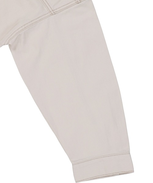 SPINNS（スピンズ）の「【ゆったりシルエット】ノーカラーツイルデニムジャケット（デニムジャケット・レディース・アイボリー・ONESIZE）」の14枚目の写真