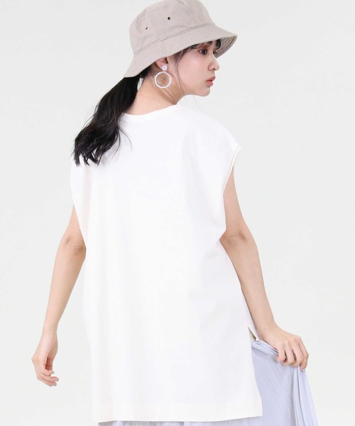 RAG MACHINE（ラグマシーン）の「【RAG MACHINE】ロゴプリントノースリーブ（タンクトップ・レディース・ホワイト/ベージュ/ブラック・M/L）」の8枚目の写真