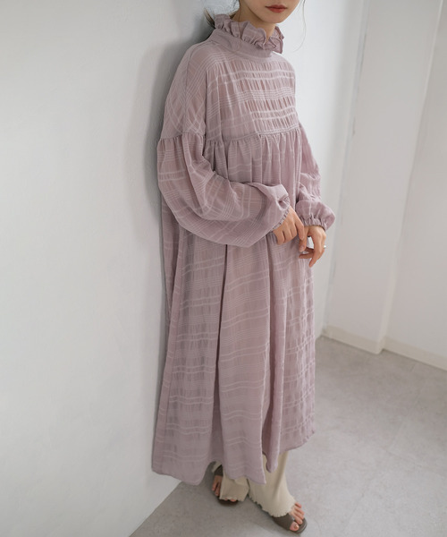 ＡＮＤＪ（アンドジェイ）の「【ANDJ MADE】バックリボンフリルハイネックボリュームシアーワンピース（ワンピース・レディース・アイボリー/グレー系その他/ホワイト/ブラック・M）」の4枚目の写真