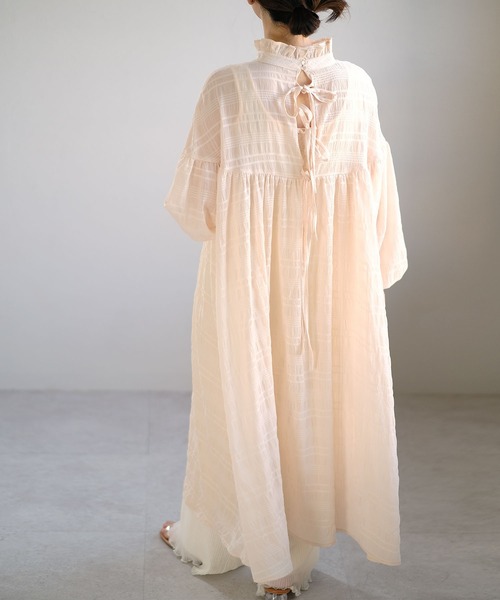 ＡＮＤＪ（アンドジェイ）の「【ANDJ MADE】バックリボンフリルハイネックボリュームシアーワンピース（ワンピース・レディース・アイボリー/グレー系その他/ホワイト/ブラック・M）」の18枚目の写真