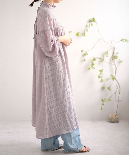 ＡＮＤＪ（アンドジェイ）の「【ANDJ MADE】バックリボンフリルハイネックボリュームシアーワンピース（ワンピース・レディース・アイボリー/グレー系その他/ホワイト/ブラック・M）」の6枚目の写真