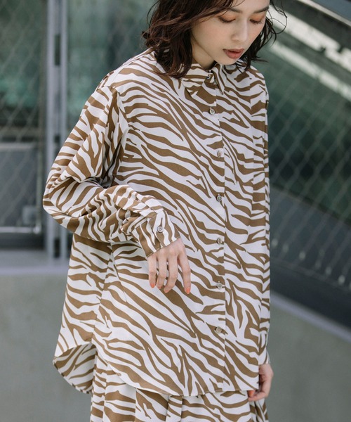 Munich（ミューニック）の「ゼブラプリントクレープデシン　シャツブラウス(セットアップ可)（シャツ/ブラウス・レディース・キャメル/ブラック・FREE）」の6枚目の写真