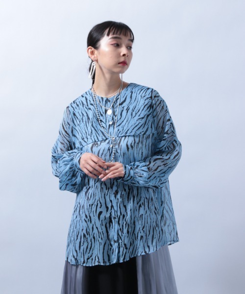 HARE(ハレ)の「ビッグカラーガラシアーシャツ(HARE)(シャツ/ブラウス・レディース・ブラック/オフホワイト/ブルー・FREE)」の11枚目の写真