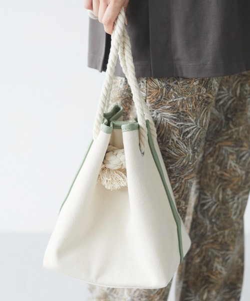 Green　Parks（グリーンパークス）の「・キャンバスバケツバッグ＊＊（トートバッグ・レディース・ブラック/ブラウン/グリーン/アイボリー・FREE）」の4枚目の写真