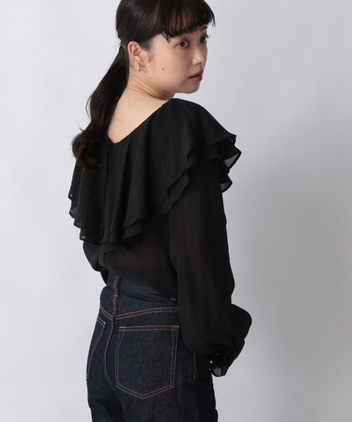 LOWRYS FARM（ローリーズファーム）の「ボリュームフリルブラウスＬＳ　217074（Tシャツ/カットソー・レディース・オフホワイト/ブラック/ブラック系その他/ブルー・FREE）」の7枚目の写真