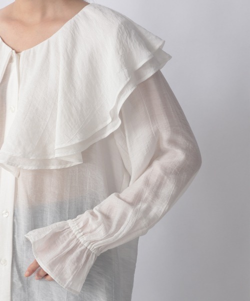 LOWRYS FARM（ローリーズファーム）の「ボリュームフリルブラウスＬＳ　217074（Tシャツ/カットソー・レディース・オフホワイト/ブラック/ブラック系その他/ブルー・FREE）」の12枚目の写真