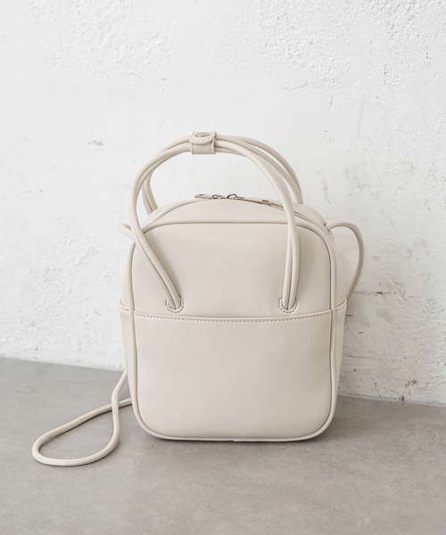 mystic（ミスティック）の「スクエアショルダーボストンバッグ（ショルダーバッグ・レディース・アイボリー/ブラック/グリーン・ONE SIZE）」の2枚目の写真