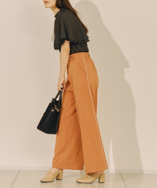 Chez toi（シェトワ）の「サイドパイピングベイカーワイドパンツ（その他パンツ・レディース・カーキ/オレンジ/グレイッシュベージュ・FREE）」の6枚目の写真