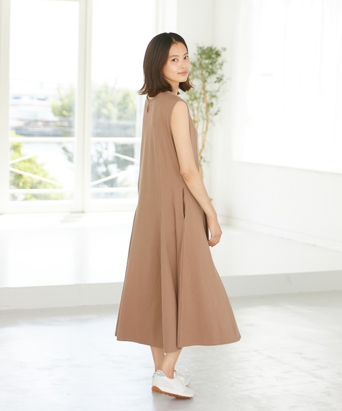 Rewde(ルゥデ)の「切替フレアワンピース(1R05-07230)(ワンピース・レディース・ブルー/ブラウン/チャコールグレー・M)」の14枚目の写真