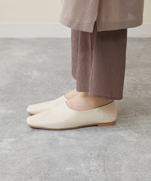 menue（メヌエ）の「スクエアトゥバブーシュ（パンプス・レディース・アイボリー/ブラック/ブラウン・XS/S/M/L/LL/3L）」の4枚目の写真