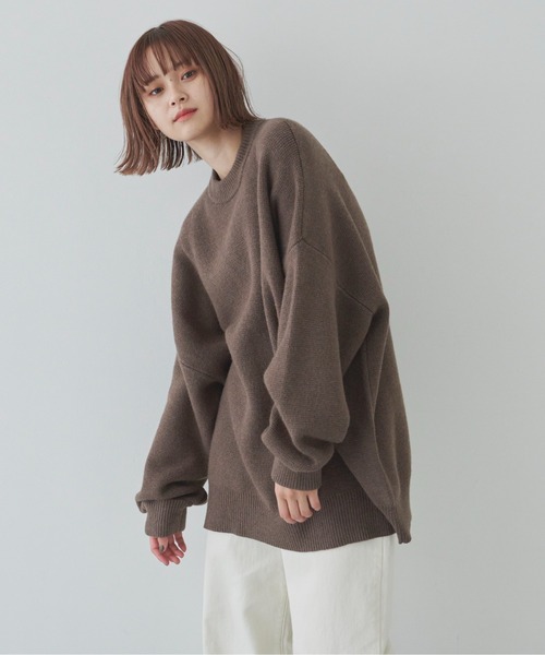flaner(フラネ)の「オーバーサイズニット【ユニセックス着用可能】(ニット/セーター・レディース・ダークブラウン/ベージュ/ナチュラル・FREE)」の4枚目の写真
