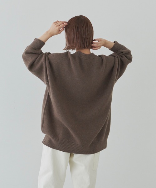flaner(フラネ)の「オーバーサイズニット【ユニセックス着用可能】(ニット/セーター・レディース・ダークブラウン/ベージュ/ナチュラル・FREE)」の18枚目の写真