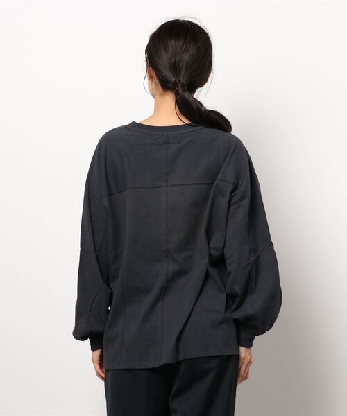 DISCOAT（ディスコート）の「フロッキープリントロングTシャツ（Tシャツ/カットソー・レディース・チャコールグレー/ピンク/オフホワイト/ダークグレー/モカ/ホワイト・FREE）」の8枚目の写真