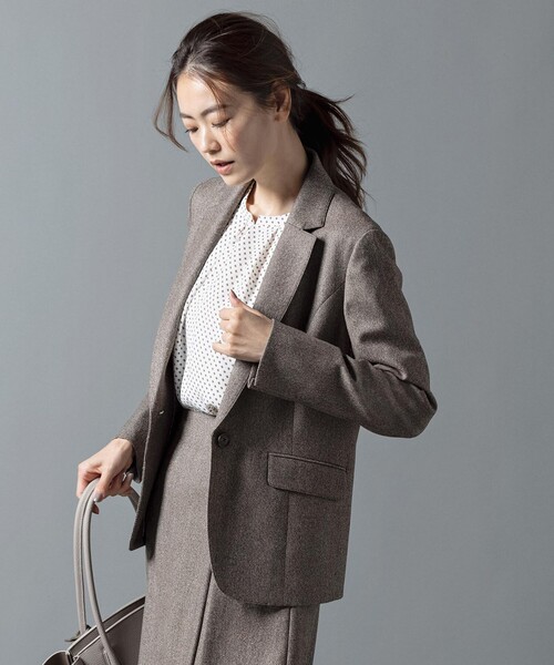 J.PRESS Ladies(J.プレス レディス)の「【セットアップ対応】ウールストレッチツイード テーラード ジャケット(テーラードジャケット・レディース・グレー系/ダークブラウン系・XS/S)」の2枚目の写真