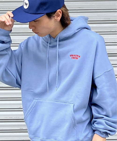 Snap club(スナップクラブ)の「【Snap club】裏起毛ワンポイント刺繍ロゴ オーバーサイズ プルオーバーパーカー(パーカー・メンズ・ライトブルー/ネイビー/ブラック/オートミール/グリーン系その他/オレンジ/ダークベージュ・M/L)」の21枚目の写真