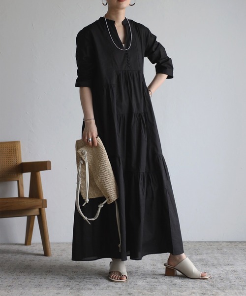 Bonjour Sagan（ボンジュールサガン）の「キーネックボタンティアードワンピース（ワンピース・レディース・カーキ/ブラック・FREE）」の2枚目の写真