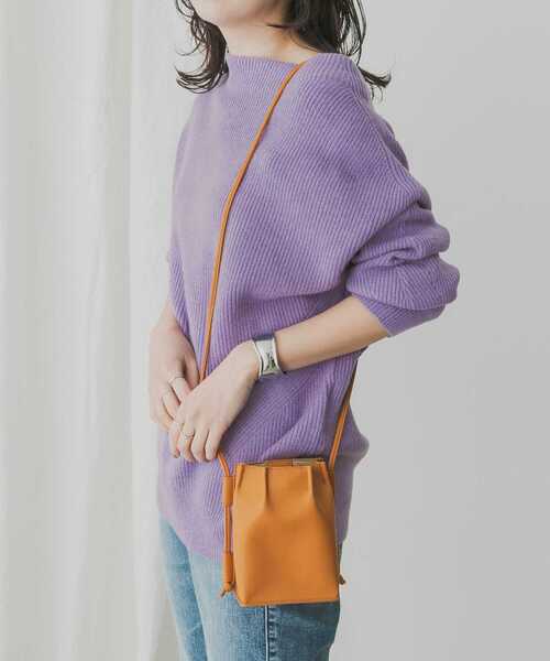 KBF+(ケービーエフプラス)の「KBF+ 片畦ボトルネックニット∴(ニット/セーター・レディース・アイボリー/パープル/ダークブラウン・ONE)」の1枚目の写真