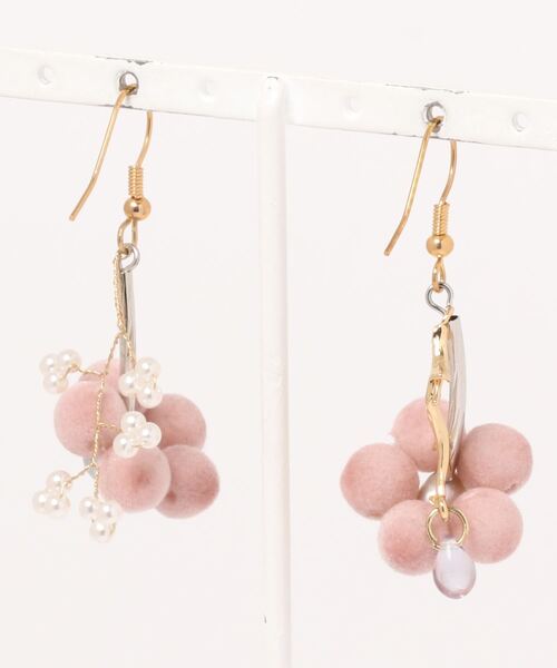 tone(トーン)の「【-lensa-】ピンクボールが可愛いピアス(MA)(ピアス(両耳用)・レディース・ピンク・FREE)」の2枚目の写真