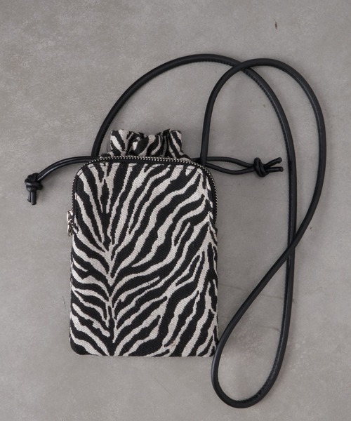 CIAOPANIC TYPY（チャオパニックティピー）の「ダブルポケット巾着ポシェット（ショルダーバッグ・レディース・ホワイト/シルバー/ブラウン・ONE SIZE）」の13枚目の写真