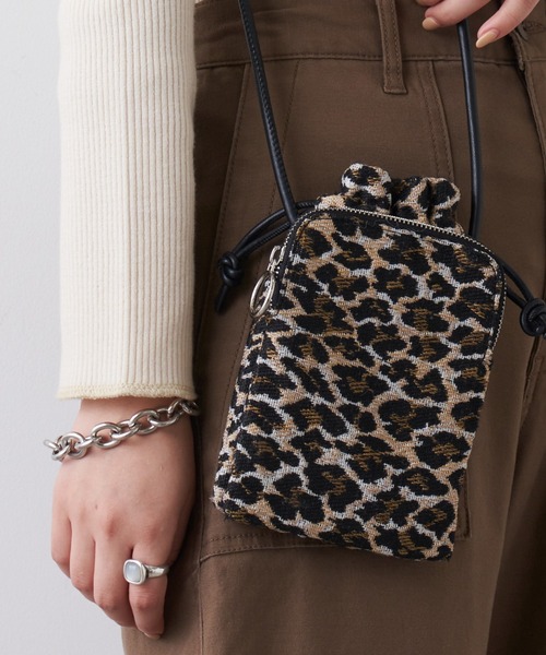 CIAOPANIC TYPY（チャオパニックティピー）の「ダブルポケット巾着ポシェット（ショルダーバッグ・レディース・ホワイト/シルバー/ブラウン・ONE SIZE）」の11枚目の写真