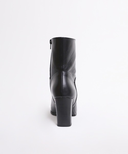 RANDEBOO（ランデブー）の「Sharp short boots（ブーツ・レディース・グリーン/ブラック/ベージュ・L/M/S）」の11枚目の写真