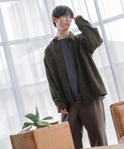 SIDEWAY STANCE（サイドウェイスタンス）の「【SIDEWAY STANCE】コーデュロイ ワイド ワークシャツ（シャツ/ブラウス・メンズ・ベージュ/カーキ/バーガンディー/ホワイト/ブルー・LARGE/MEDIUM）」の8枚目の写真