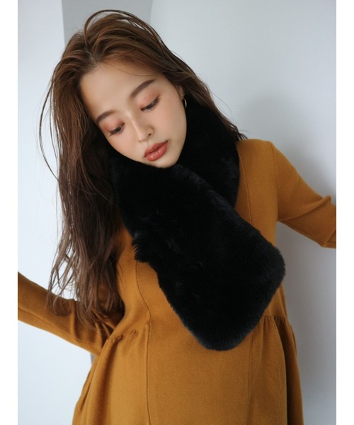 TRUNC（トランクエイティーエイト）の「Fluffy Snood（ネックウォーマー/スヌード・レディース・ブラック/ブラウン・FREE）」の13枚目の写真