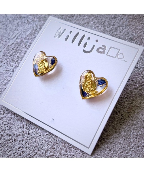 tone(トーン)の「【Willija】金属アレルギー対応《葉重》花びらと金箔のハートピアス(MA)(ピアス(両耳用)・レディース・ホワイト/ローズ/ブルー系その他/ネイビー/オレンジ/グリーン/ブルー系2/グリーン系2/パープル/オレンジ系2/ピンク系2/レッド・FREE)」の7枚目の写真