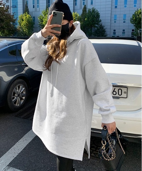 NANING9（ナンニング）の「NANING9 オーバーサイズロングパーカー（パーカー・レディース・ホワイト/ベージュ・FREE）」の19枚目の写真