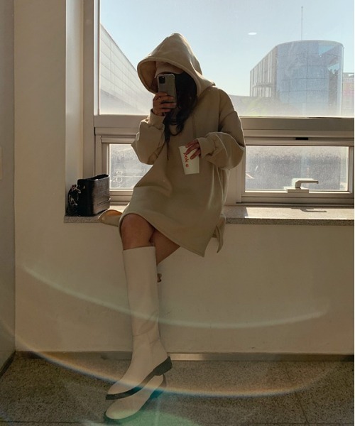 NANING9（ナンニング）の「NANING9 オーバーサイズロングパーカー（パーカー・レディース・ホワイト/ベージュ・FREE）」の16枚目の写真