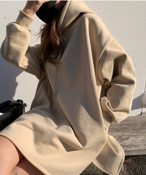 NANING9（ナンニング）の「NANING9 オーバーサイズロングパーカー（パーカー・レディース・ホワイト/ベージュ・FREE）」の9枚目の写真