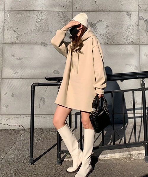 NANING9（ナンニング）の「NANING9 オーバーサイズロングパーカー（パーカー・レディース・ホワイト/ベージュ・FREE）」の12枚目の写真