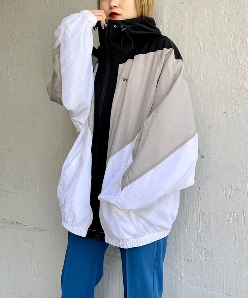 PBLIM(ページボーイリム)の「PAGEBOYLIM/シャカシャカハイショクブルゾン(ブルゾン・レディース・グレー系その他/グリーン系その他/ブラック系その他/ブルー・FREE)」の3枚目の写真