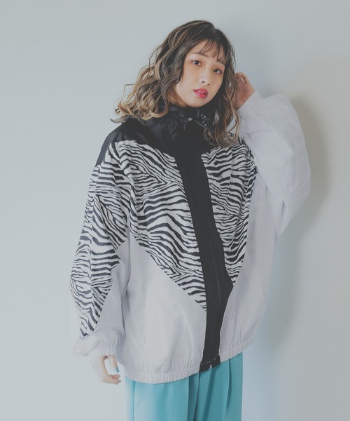 PBLIM(ページボーイリム)の「PAGEBOYLIM/シャカシャカハイショクブルゾン(ブルゾン・レディース・グレー系その他/グリーン系その他/ブラック系その他/ブルー・FREE)」の7枚目の写真