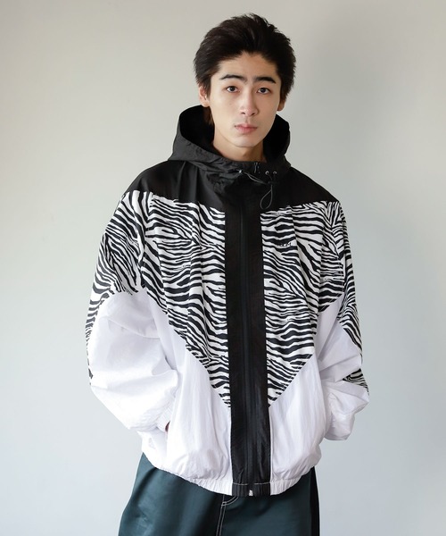 PBLIM(ページボーイリム)の「PAGEBOYLIM/シャカシャカハイショクブルゾン(ブルゾン・レディース・グレー系その他/グリーン系その他/ブラック系その他/ブルー・FREE)」の14枚目の写真