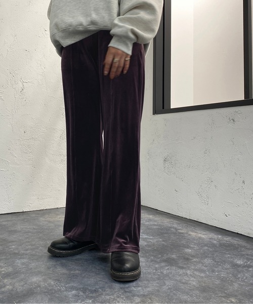 apres jour mignon(アプレジュールミニョン)の「センターシームベロアパンツ【ZOZOTOWN限定アイテム】(その他パンツ・レディース・ダークブルー/パープル/ブラック・X-LARGE/SMALL/MEDIUM)」の11枚目の写真