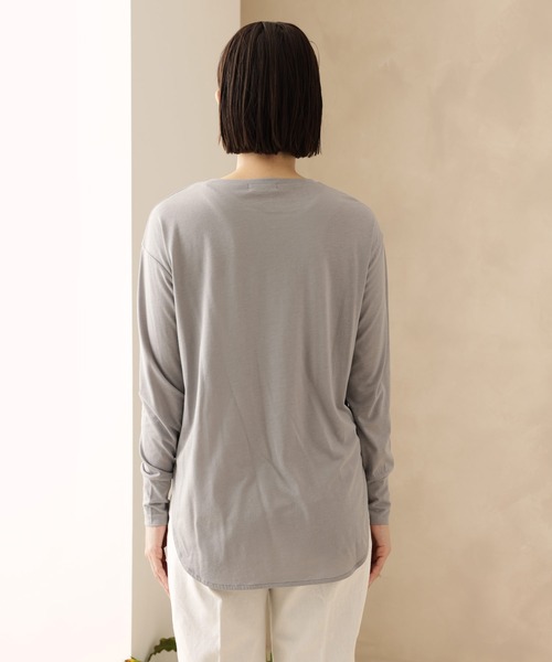 SALON adam et rope'（サロン アダム エ ロペ）の「クルーネックロングスリーブジャージーカットソー（Tシャツ/カットソー・レディース・ブラック/グレー/ホワイト・FREE）」の16枚目の写真