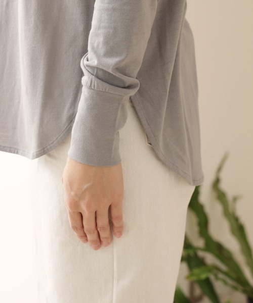 SALON adam et rope'（サロン アダム エ ロペ）の「クルーネックロングスリーブジャージーカットソー（Tシャツ/カットソー・レディース・ブラック/グレー/ホワイト・FREE）」の10枚目の写真