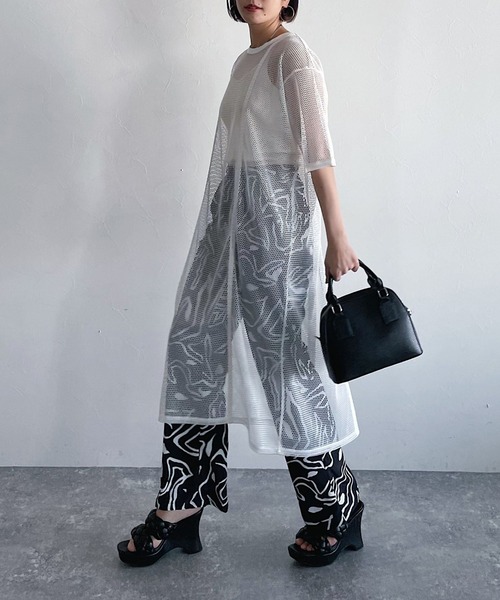 PAGEBOY（ページボーイ）の「レイヤードメッシュワンピース（ワンピース・レディース・ブラック/オフホワイト・FREE）」の4枚目の写真