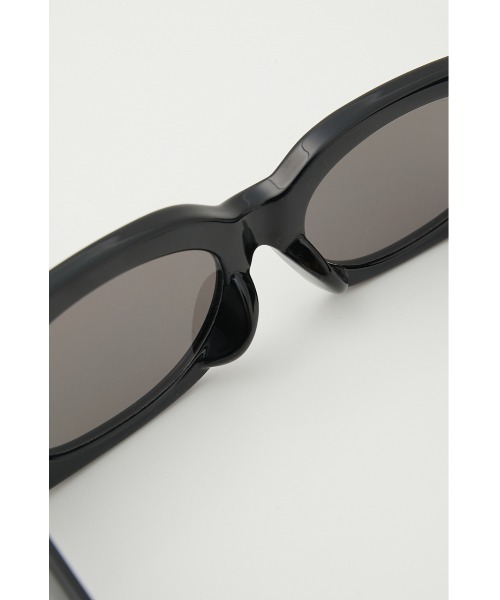 SLY（スライ）の「KARLA SLIM SQUARE EYEWEAR スリム スクエア アイウェア（サングラス・レディース・マルチ/ブラック・FREE）」の3枚目の写真