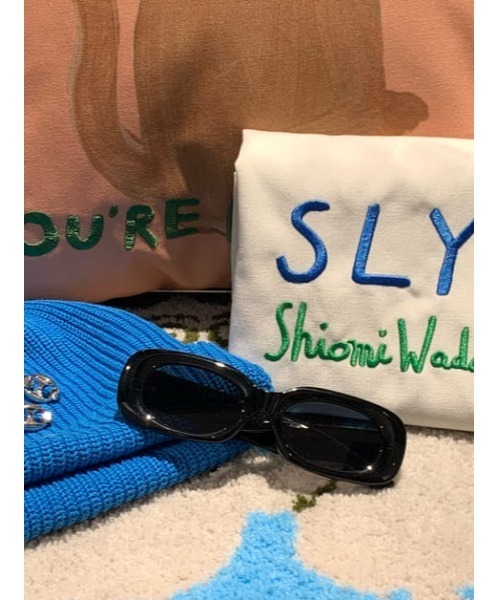 SLY（スライ）の「KARLA SLIM SQUARE EYEWEAR スリム スクエア アイウェア（サングラス・レディース・マルチ/ブラック・FREE）」の15枚目の写真