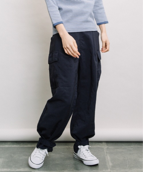 refinedworks（リファインドワークス）の「RTツイル裾タブパンツ（その他パンツ・レディース・ネイビー/ベージュ/カーキ・FREE）」の12枚目の写真