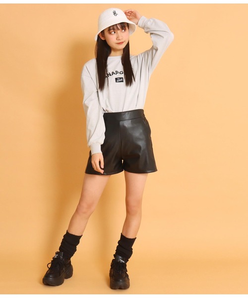ANAP GiRL（アナップガール）の「フェイクレザーショートパンツ