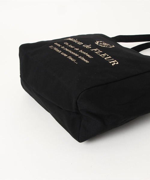 Maison de FLEUR(メゾンドフルール)の「サイドポケットMトートバッグ(トートバッグ・レディース・ブラック/ネイビー・FREE)」の14枚目の写真